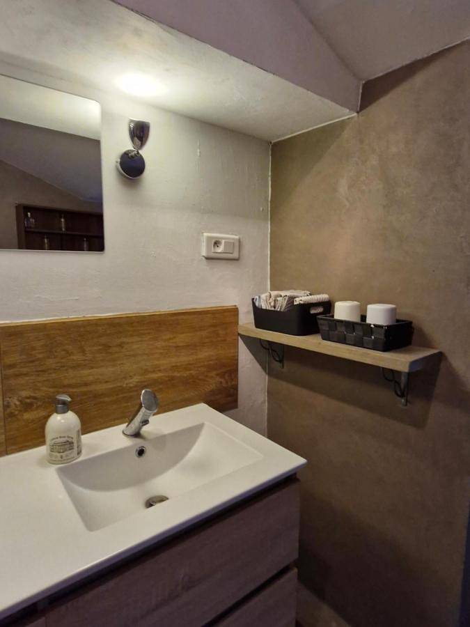 Double Room in Chantonnay, Région de La Roche-sur-Yon