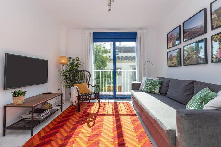 Entire apartment, Apartamento Las Salinas with A/C & Wi-Fi in Los Boliches, Fuengirola