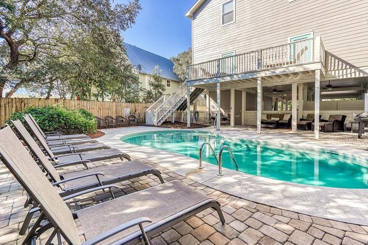 Vacation rental for 13 people, with terrace in Grayton Beach