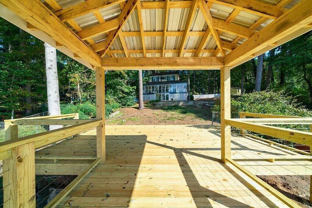 Lay Back in the Lake House in Gwinnett County