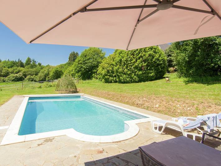 Villa pour 8 personnes, avec jardin ainsi que piscine et terrasse, animaux acceptés en Dordogne - 2