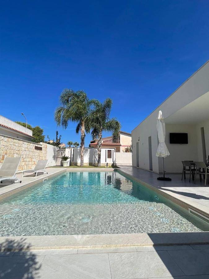 Villa per 4 persone, con Giardino e Piscina a Arenella
