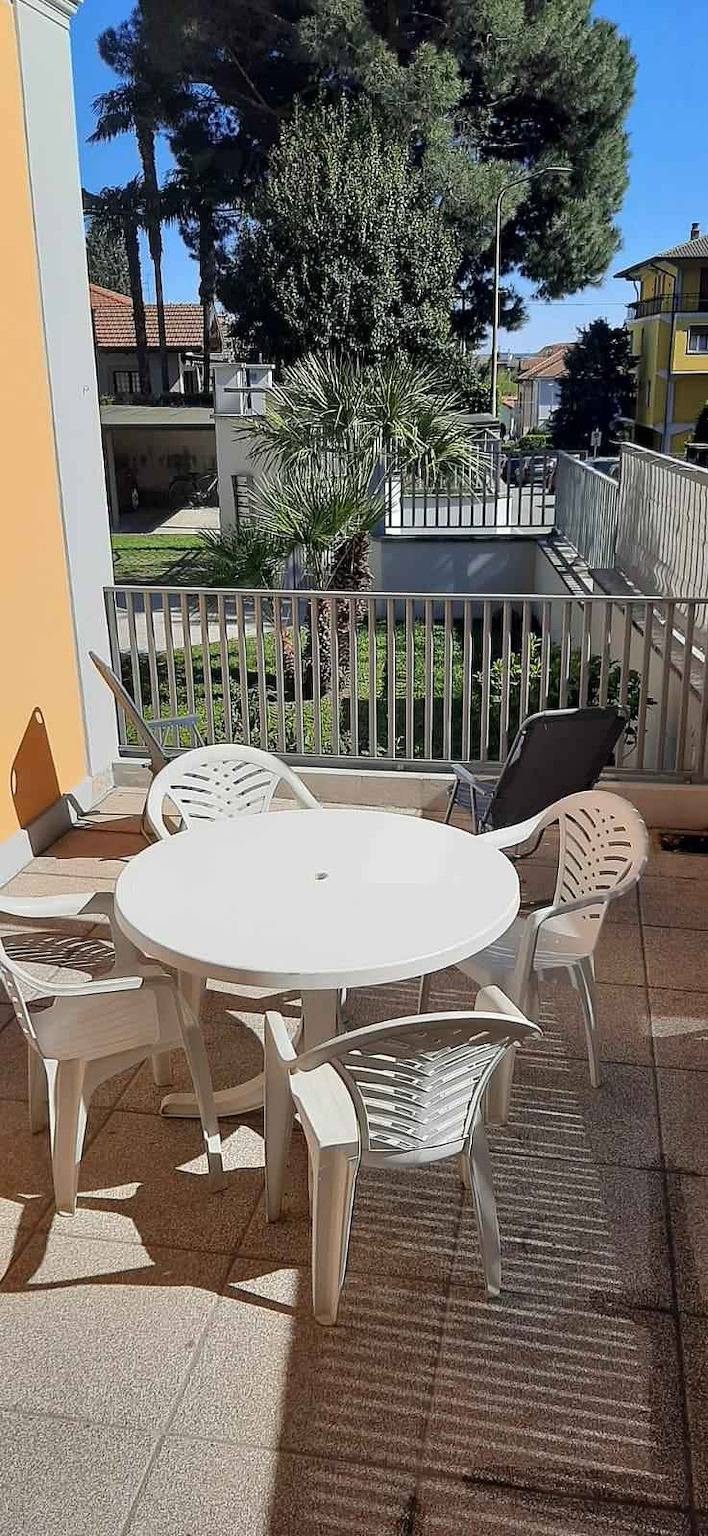 Entire holiday apartment, Holiday apartment mit Balkon  in Arona (Lago Maggiore), Comune di Arona