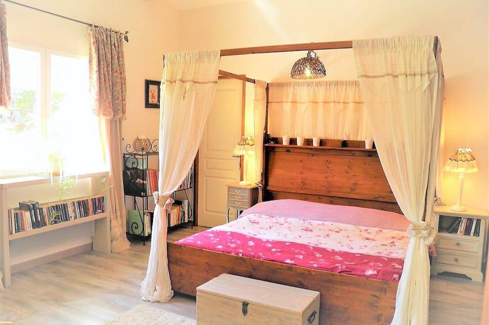 Promo Großer privater Pool am Fluss mit schönem Strand in La Roque-sur-Cèze, Nimes und Umgebung