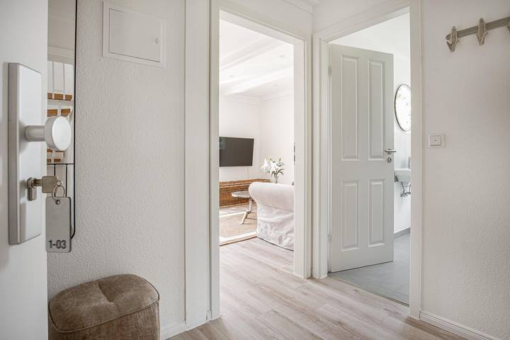 Ganze Wohnung, Ferienwohnung 'Nordlicht Refugium" mit Balkon für entspannte Auszeiten in Nordfriesische Inseln (Schleswig-Holstein) (Schleswig-Holstein), Pellworm