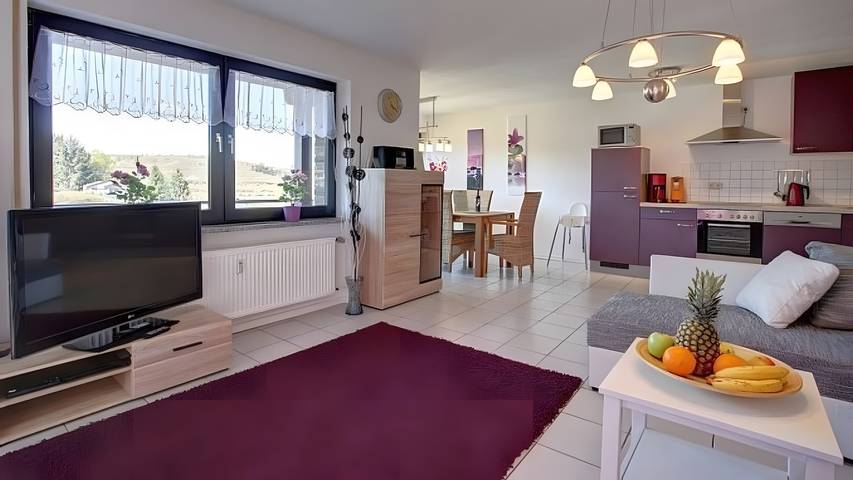 Ferienwohnung für 6 Personen, mit Balkon und Seeblick in der Eifel