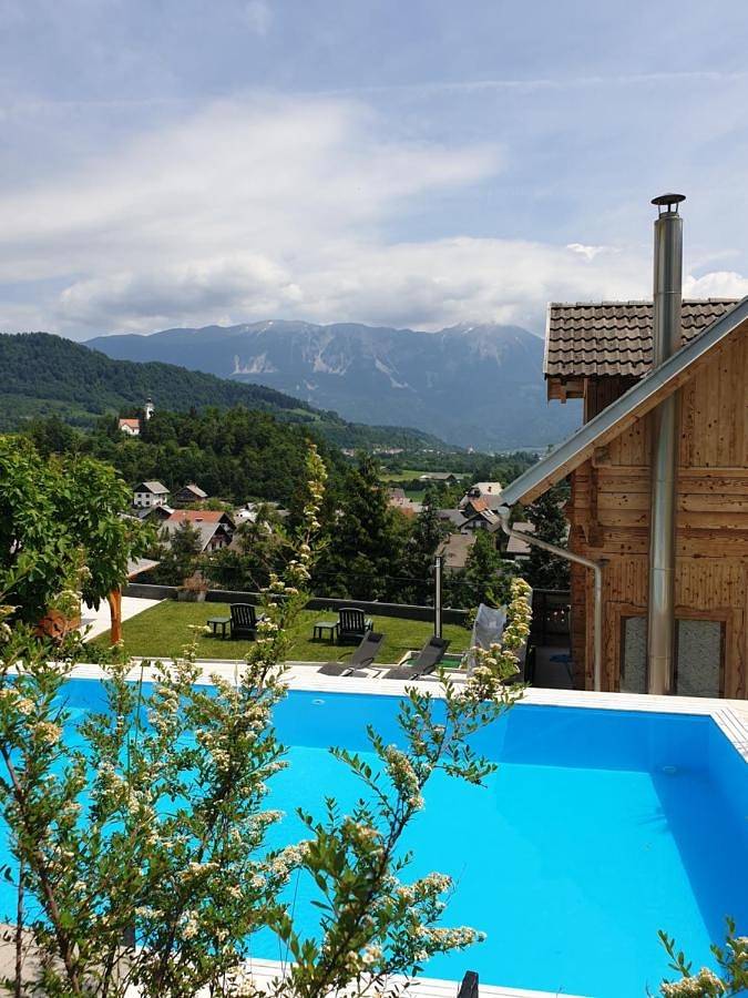 Ferienhaus für 13 Personen, mit Sauna und Pool sowie Garten und Ausblick in Bled - 4