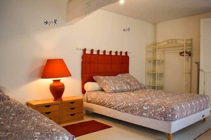 Location de vacances pour 12 personnes, avec jardin dans Vindelle - 4