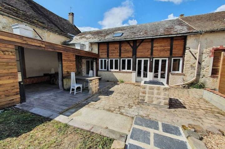 Gîte pour 4 personnes, avec terrasse et jardin dans Amponville