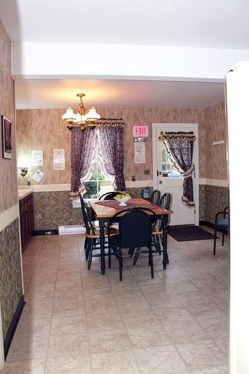 Cabin Rentals And Lodges for 40 Guests in Niagara Falls, Niagara falls, Picture 2