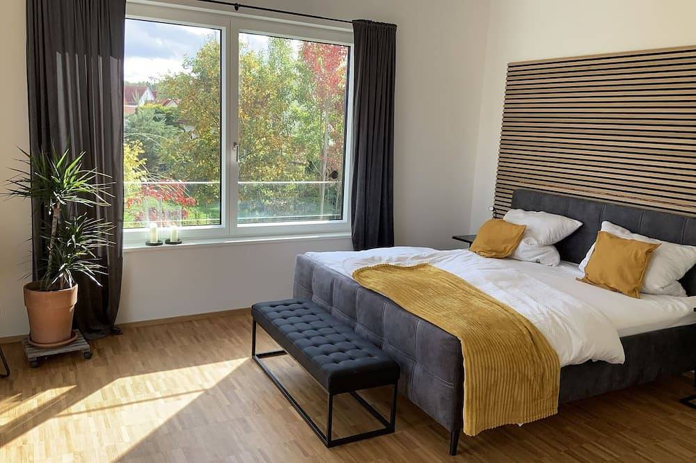 Ganze Wohnung, Ferienhaus in Seenähe mit Whirlpool & Infrarotsauna in Steinberg am See, Ostbayern