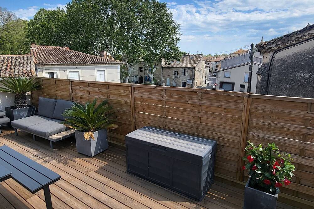 Maison Dans le Centre Ville. Idéale Pour les Petites Familles in Marsillargues, Côte d'Améthyste