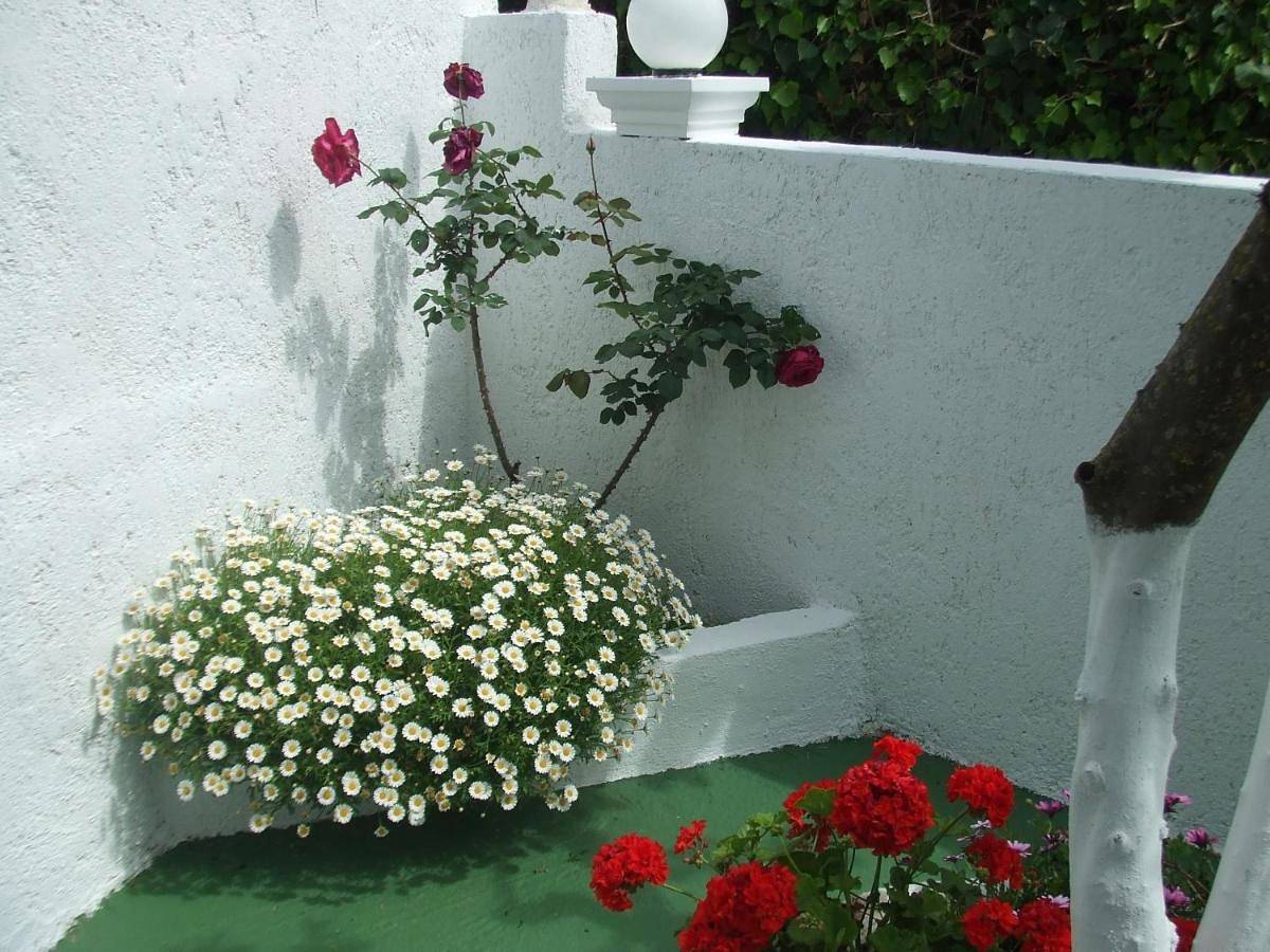 Agathi Beach House (Black Rocks) in Agios Gordios, Korfu