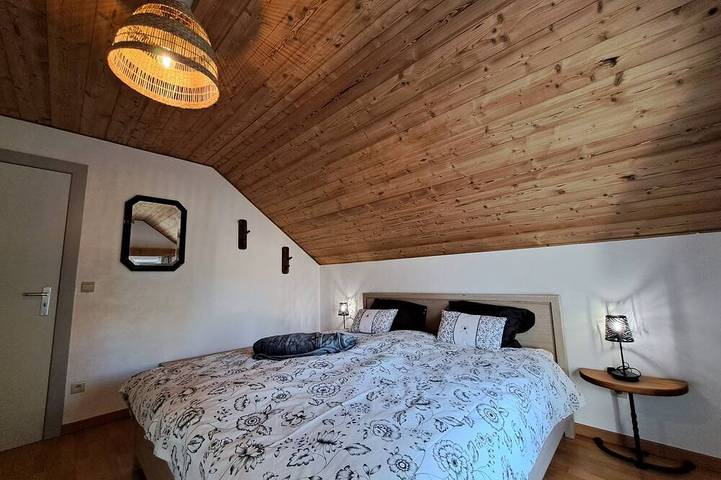 Les marmottes-Ferienhaus-Familie-Eigenes Badezimmer-Blick auf die Landschaft in Samrée, La Roche-en-Ardenne