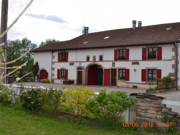 Gîte pour 10 personnes, avec jardin