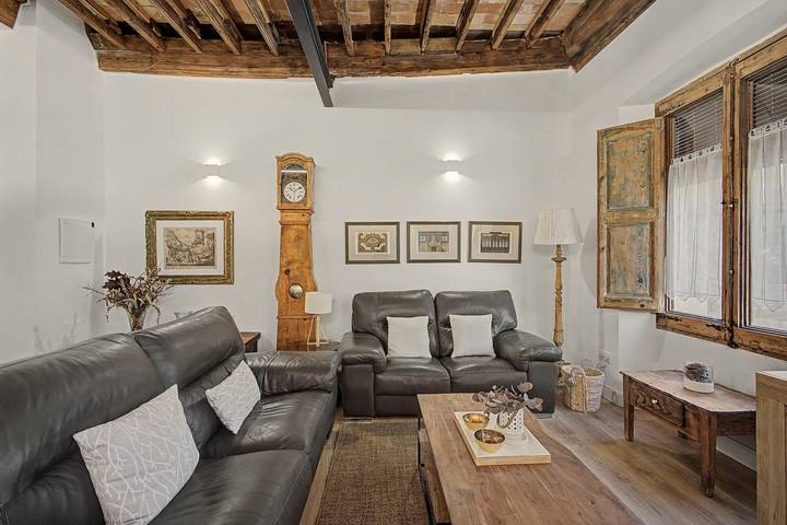 Hel lägenhet, Apartment 'Pèndol' with Balcony, Wi-Fi and Air Conditioning in Solsona, Comarques centrals