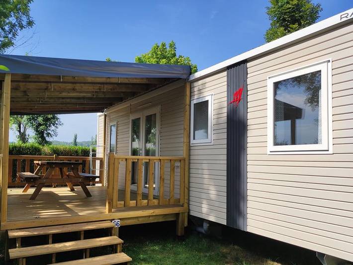 Camping La Salvinie - Mobilheim 6 personen - Mobilheim Privilege Xl 3ch Tv Lv 6 pers in Terrasson-Lavilledieu, Périgord Noir