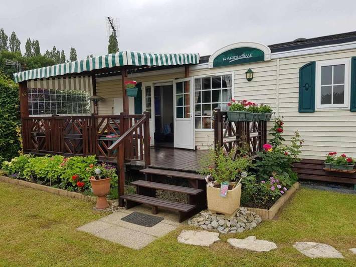 Camping pour 6 personnes, avec jardin et piscine, animaux acceptés - 1