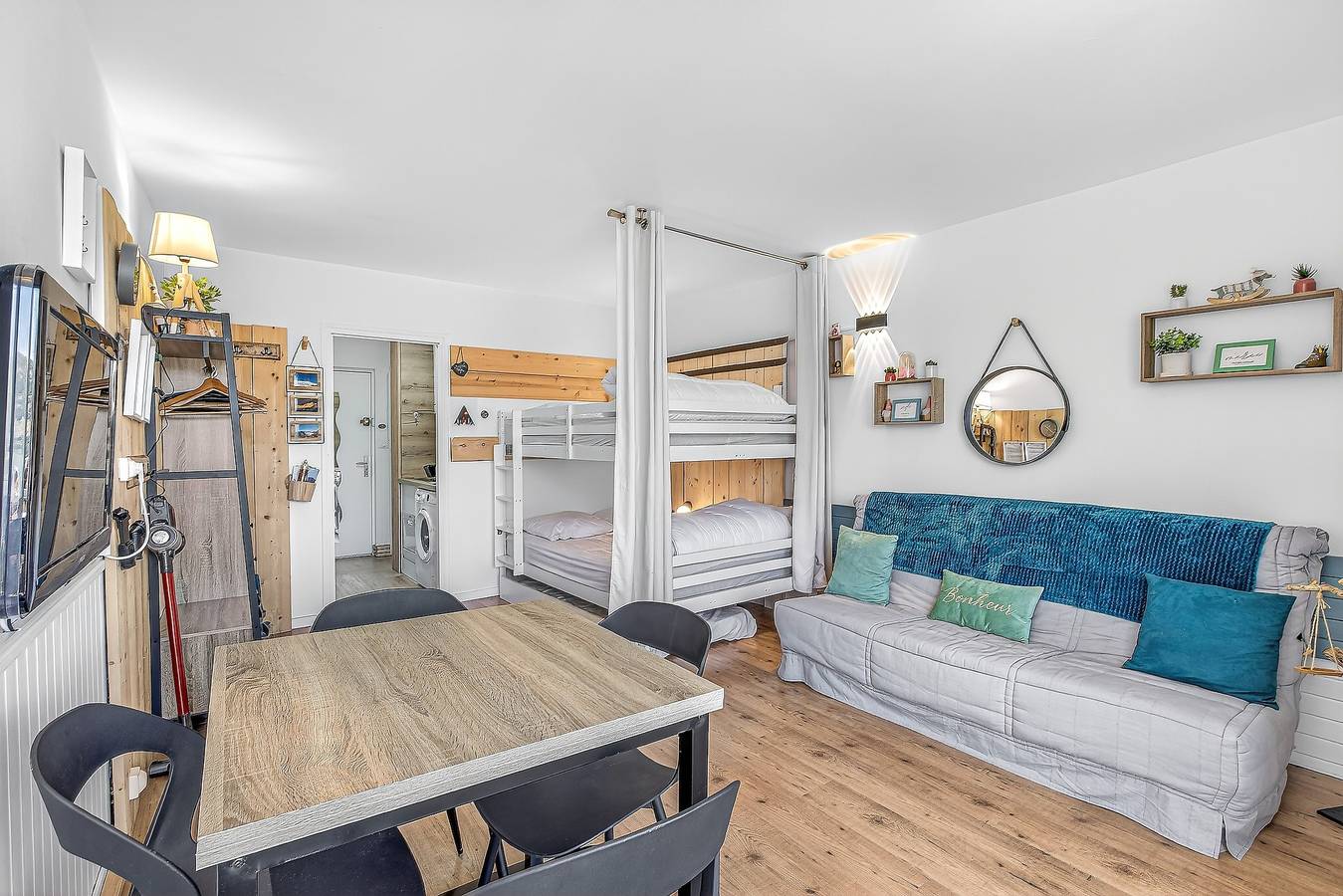 Ganzes Studio, Studio „Le 27“ mit Bergblick, Balkon & Wlan – 4 Schlafplätze, 2 weitere gegen Aufpreis in Saint-Étienne-en-Dévoluy, Le Dévoluy