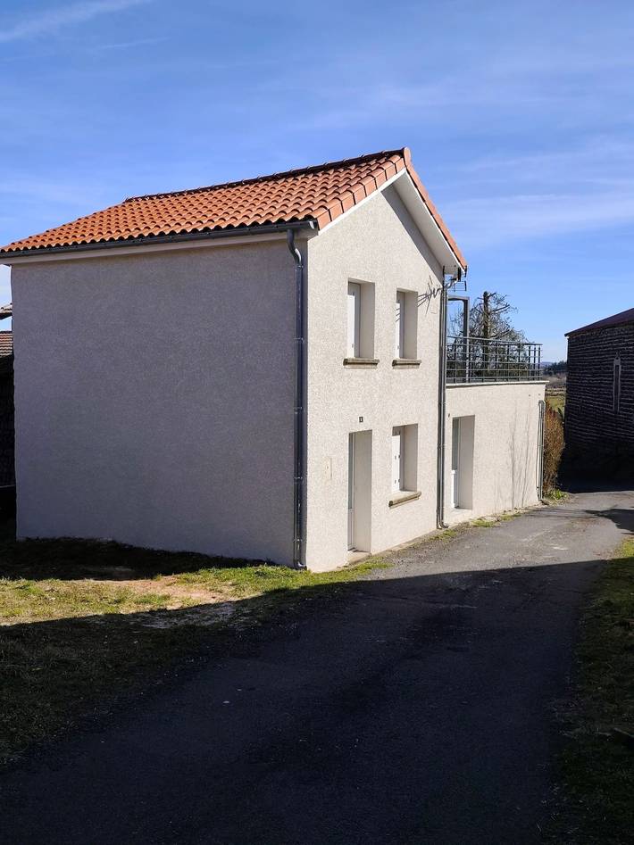 Location de vacances pour 4 personnes, avec jardin et terrasse à Vergezac