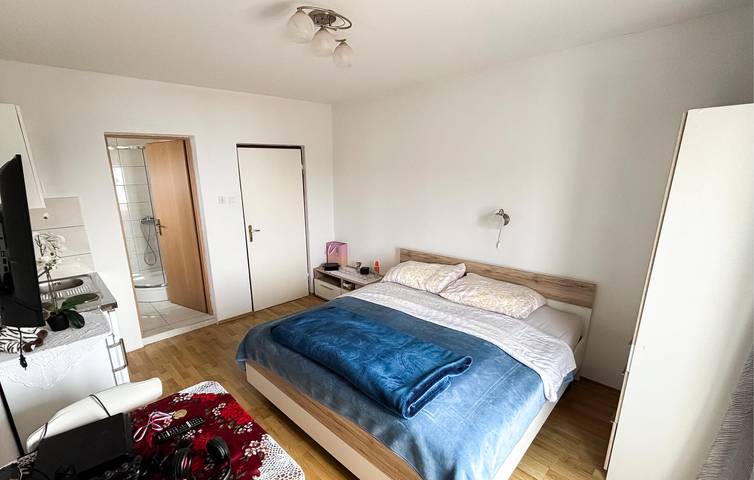 Appartement de vacances entier, Appartement en bord de mer avec terrasse, Wi-Fi et parking, à 900 m de la plage naturiste de Kandarola in Kampor, Rab