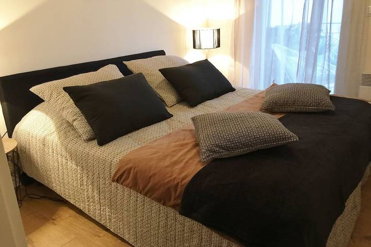 Appartement entier, Luxe charme, terrasse centre historique quartier Mazarin avec ascenseur in Aix-en-Provence, Côte méditerranéenne (France)