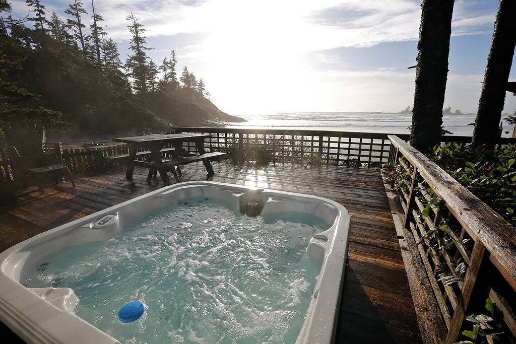 Oceans Edge-Chesterman, Storm watching, sauna, Hot Tub, Pet in Tofino, Alberni-Clayoquot Regional District