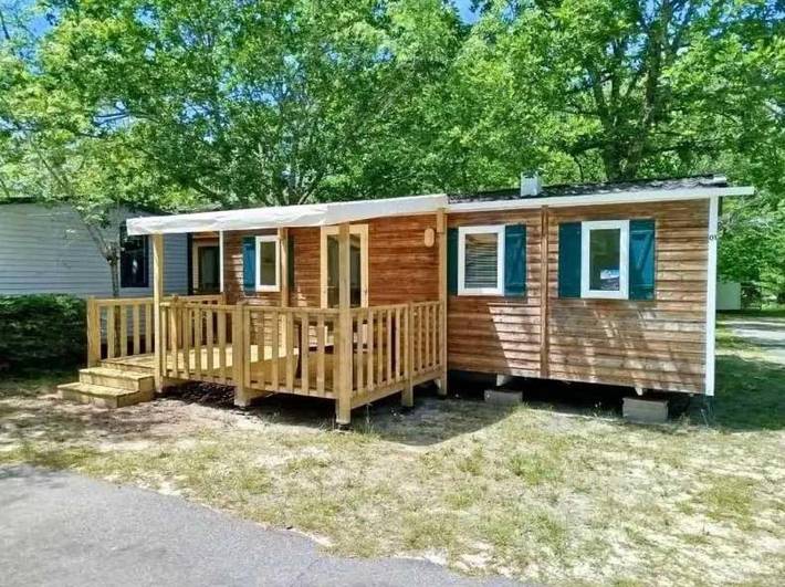 Camping pour 6 personnes, avec piscine