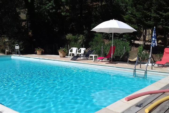 Maison d’hôte pour 4 personnes, avec piscine et jardin