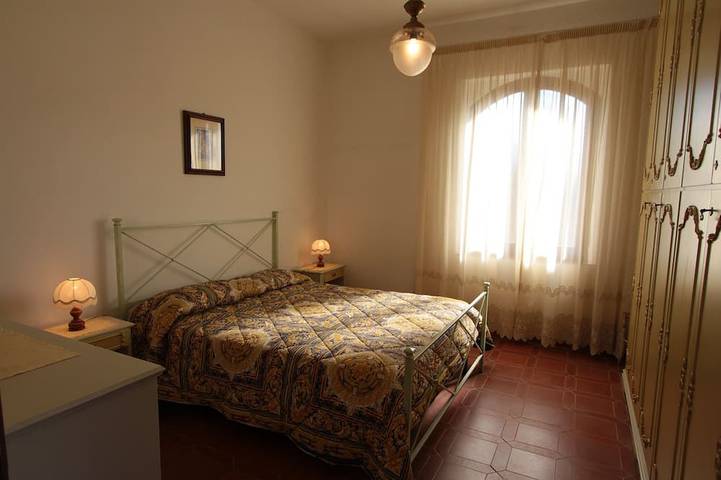 Ganze Wohnung, Montegonfoli 1 "The One", Premium Apartment in San Gimignano mit Terrasse in San Gimignano, Siena Provinz