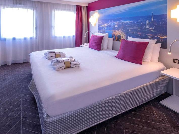 Hôtel pour 3 personnes, avec Terrasse ainsi que Jardin et Vue