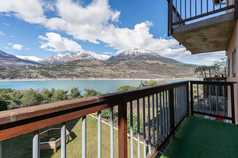 Entire apartment, Balcon sur Serre-Ponçon - Au bord du lac in Savines-le-Lac, Écrins National Park