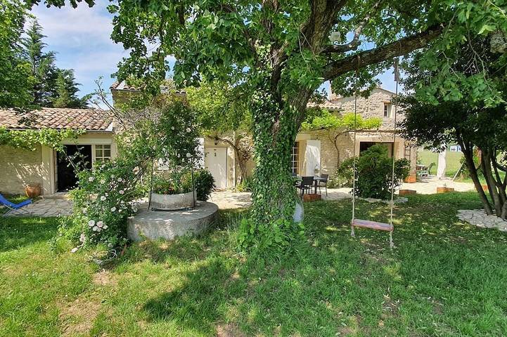 Location de vacances pour 10 personnes, avec Terrasse et Jardin à Piégros-la-Clastre