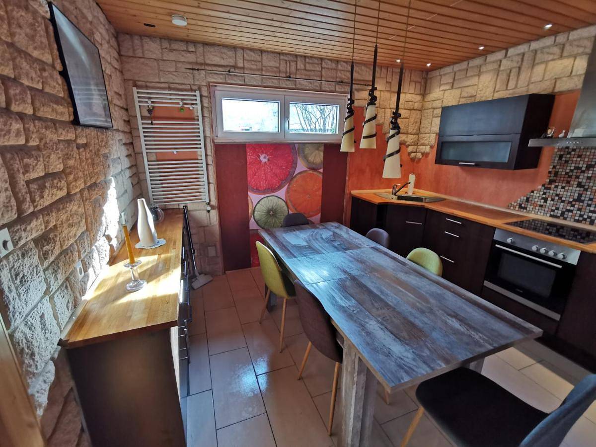Ganze Wohnung, Three-Bedroom House in Freinsheim, Pfälzer Rheinebene