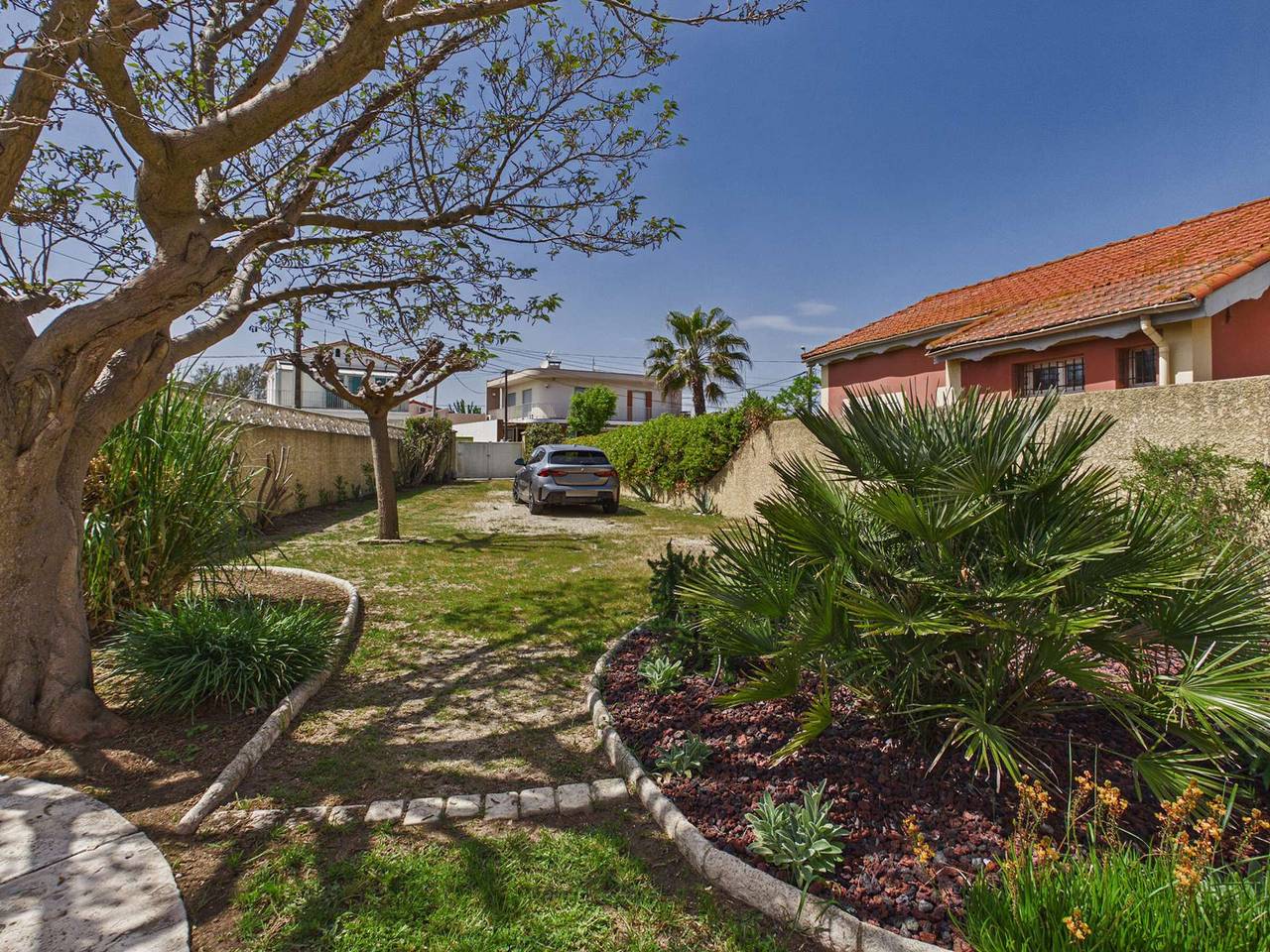 Maison 4 chambres proche mer, jardin et terrasse in Grau-d'Agde, Agde