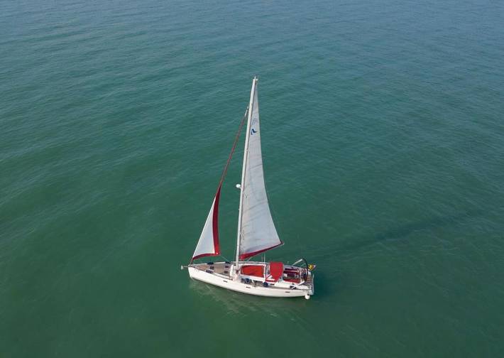 Boot für 6 Personen, mit Terrasse und Garten sowie Pool und Ausblick in Slowenien