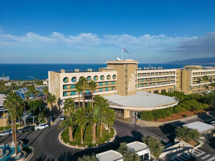 Ferienanlage für 4 Personen, mit Kinderpool und Ausblick sowie Pool und Garten, mit Haustier auf Kreta