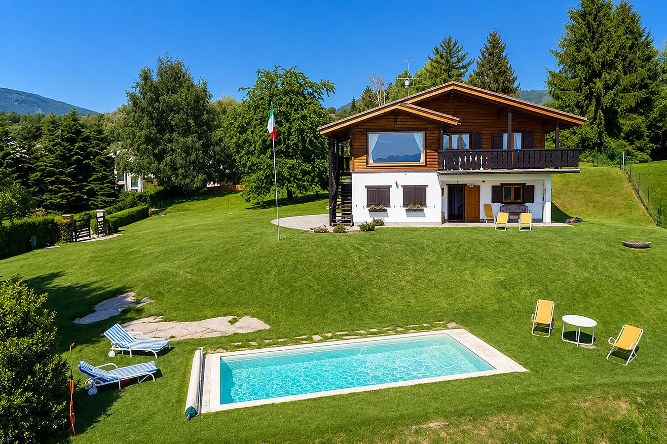 Villa Tirolese in Agra, Lago Maggiore (Lombardei)