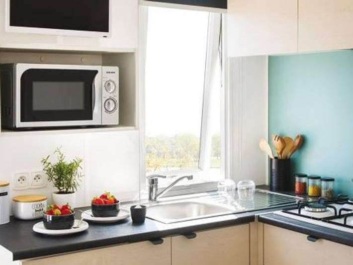 Camping pour 4 personnes, avec bassin pour enfant ainsi que piscine et sauna dans le Jura - 3