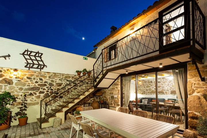 Apartamento de vacaciones para 5 personas, con vistas además de piscina y terraza en Provincia de Cáceres