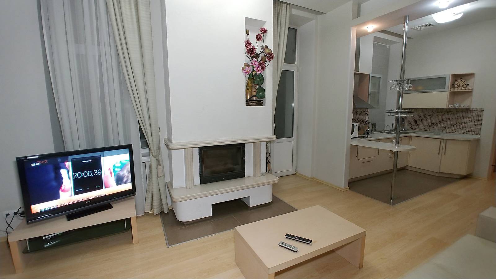Entire holiday apartment, Two bedrooms. 6 Zankovetskoi str. Near Kreschatyk in Kyiv, Ukraine