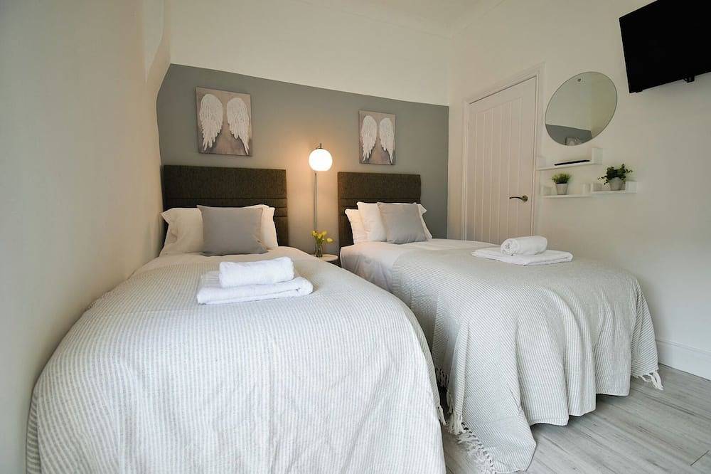 Falmouth House Workstays Uk Best Rates Direct in Middlesbrough, North East England