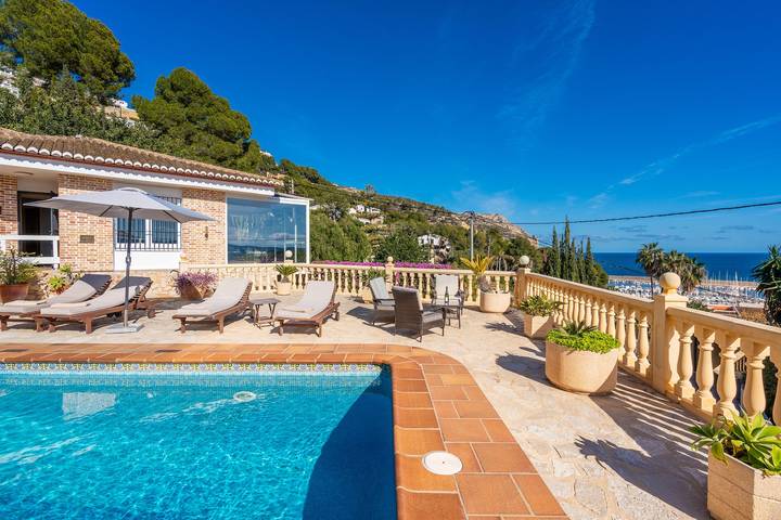 Casa rural para 4 personas, con terraza además de piscina y jardín, Familias con niños en Jávea - 2