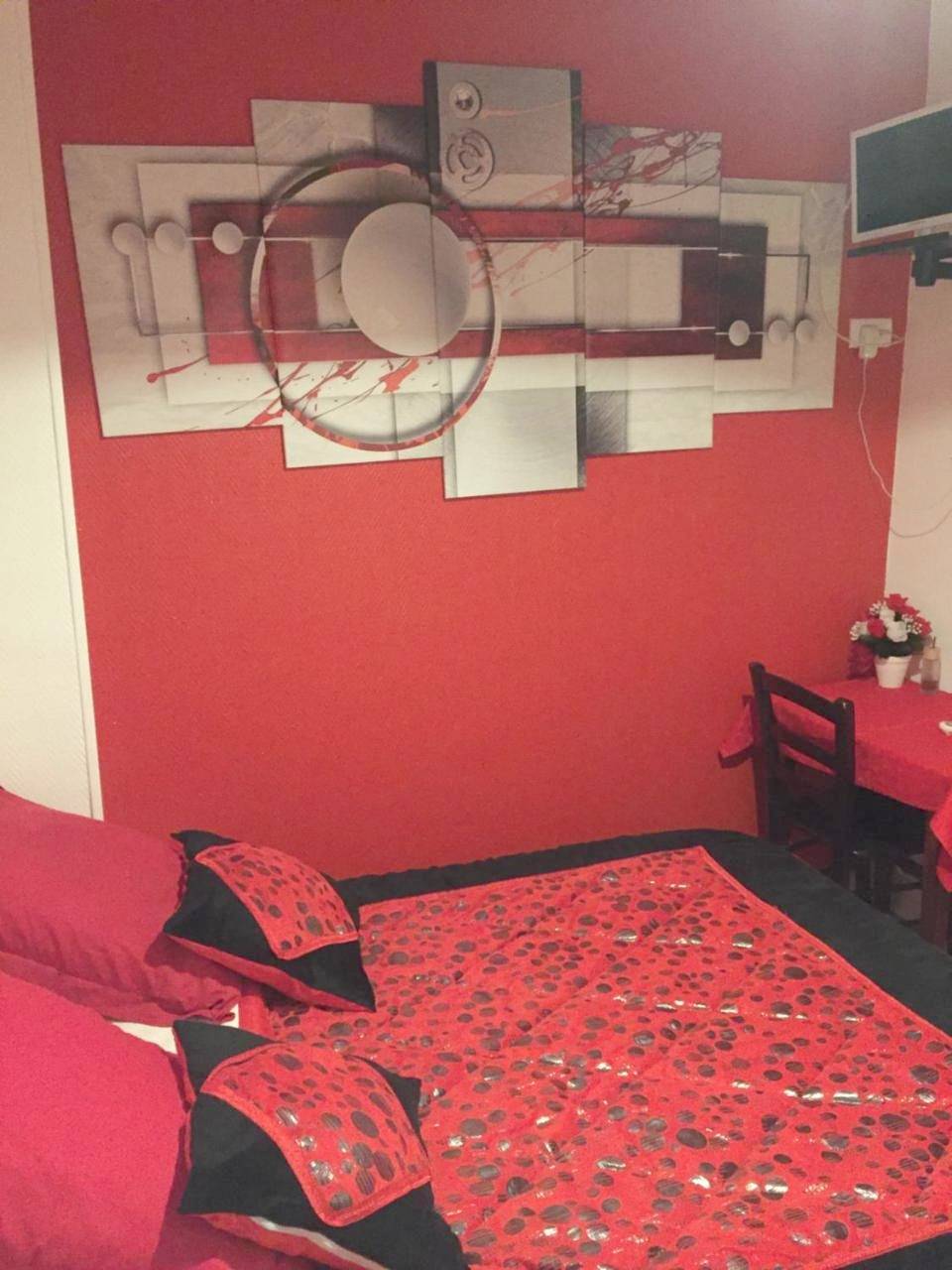 Standard Double Room with Shared Bathroom in Sens, Yonne