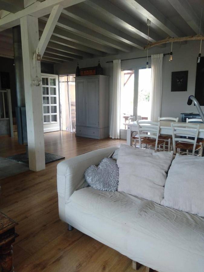 Location de vacances pour 4 personnes, avec piscine ainsi que vue et terrasse, animaux acceptés à Jaillans - 3