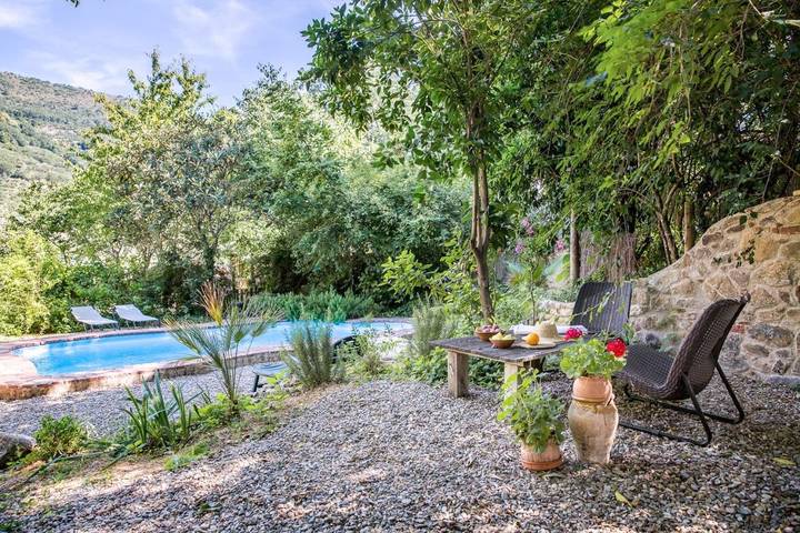 Casa rural para 4 personas, con piscina además de jardín y vistas, Se admiten mascotas en Valle del Jerte - 4