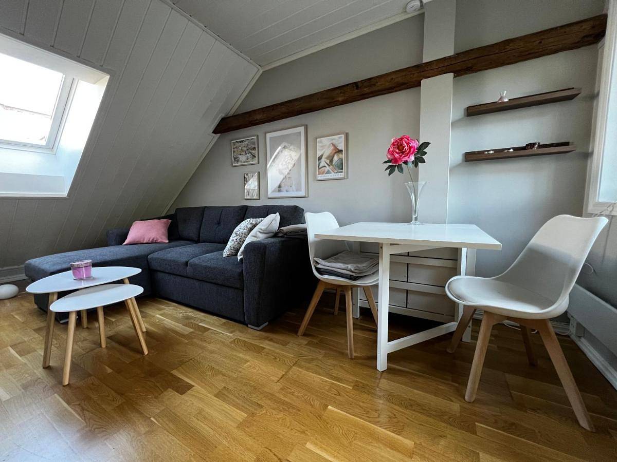 Ganze Wohnung, One-Bedroom Apartment - Non-Smoking in Moss