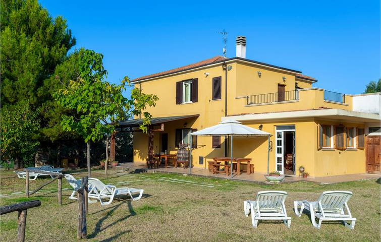 Location de vacances pour 14 personnes, avec Terrasse et Jardin à Roseto degli Abruzzi - 3