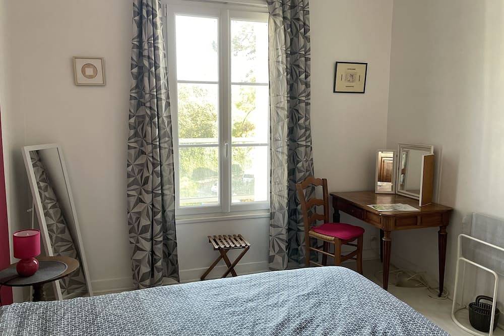 Chambre dans maison bord de plage, petit déjeuner offert in Royan, Côte de Beauté
