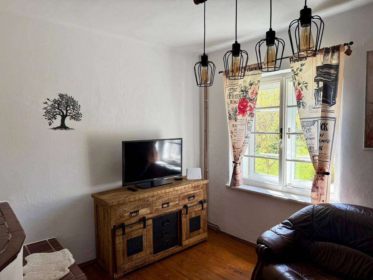 Geheel appartement, Two-Bedroom Chalet in Ludvíkov, Sudeten
